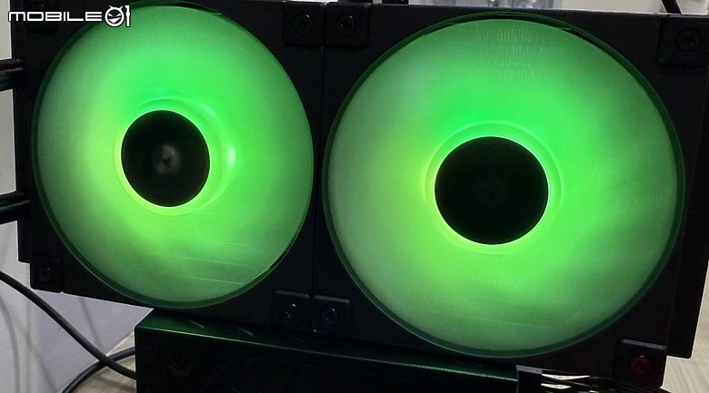 點我看大圖 矩陣 LED 顯示 DEEPCOOL LP240 一體水冷