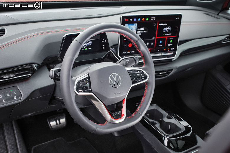 Volkswagen ID.4 GTX 試駕|休旅機能豐富、加速性能突出,電耗表現優於預期!