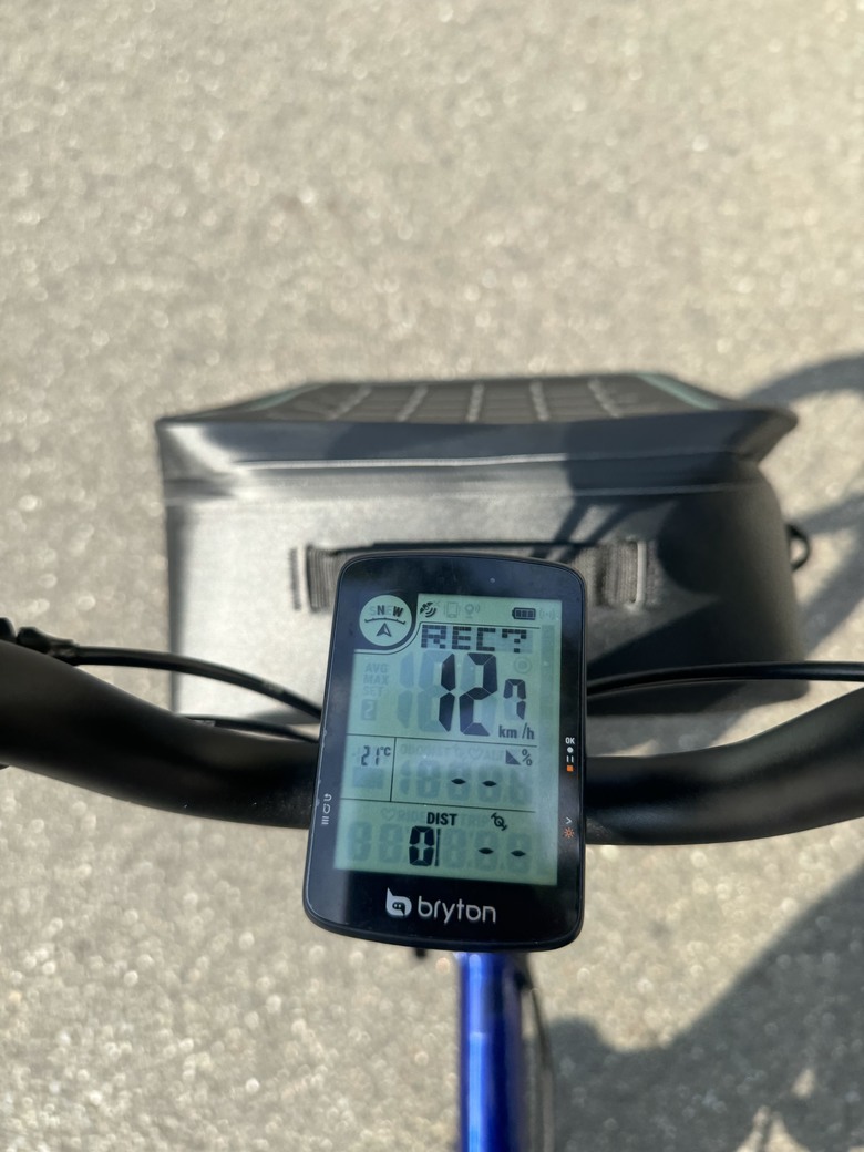 Bryton Rider17 碼錶小布單車通勤.運動入門首選R300後燈雷達實測.操作.比較心得