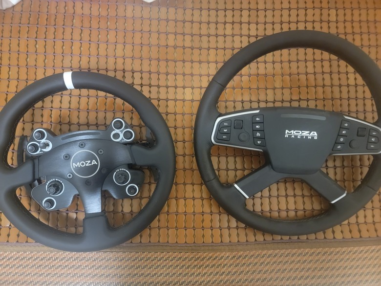 Moza R9基座+CS方向盤+CRP踏板