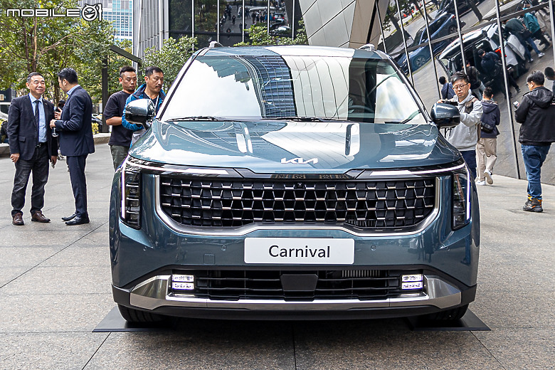 【採訪】Kia 小改款 Carnival 三車型 164.9~205.9 萬元正式上市!