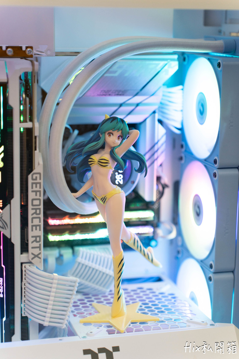 公仔展示櫃，Thermaltake 曜越 Tower600