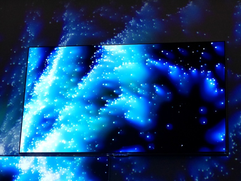 【限定期間體驗】LG OLED 永恆花境藝術展 欣賞藝術家吳哲宇的演算生成藝術影像作品