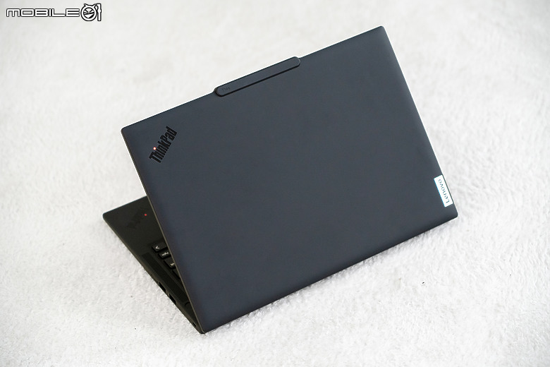 Lenovo ThinkPad T14s Gen6 (Snapdragon X) 體驗｜續航與行動力兼具的差旅良伴！