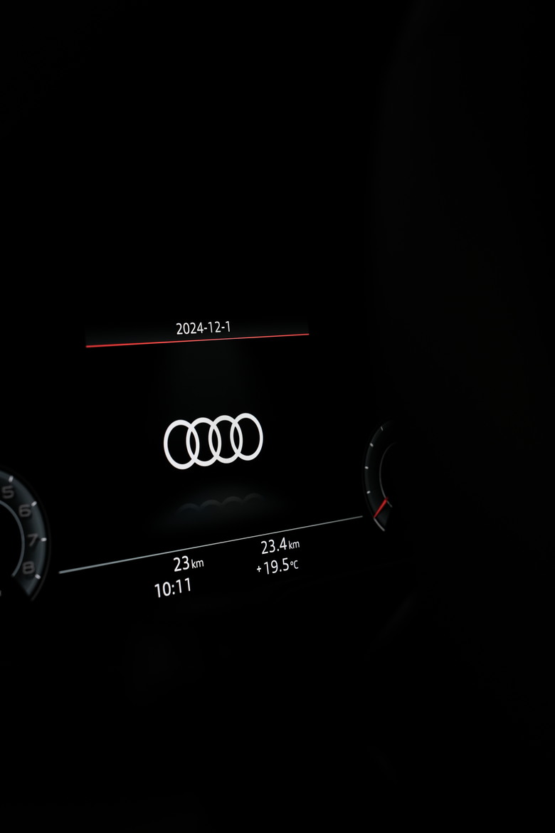 Audi Q5 Sportback 40 TFSI quattro S line Black Edition|戰友情牽新旅程|交車照片分享