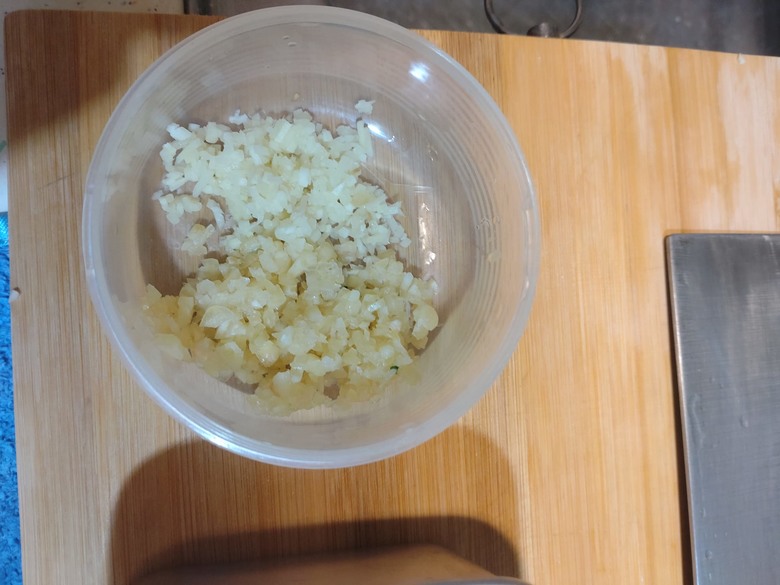 隨意揮灑的川菜晚餐:三椒雞