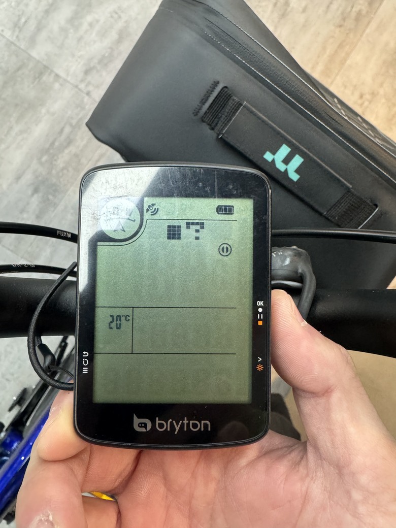 Bryton Rider17 碼錶小布單車通勤.運動入門首選R300後燈雷達實測.操作.比較心得