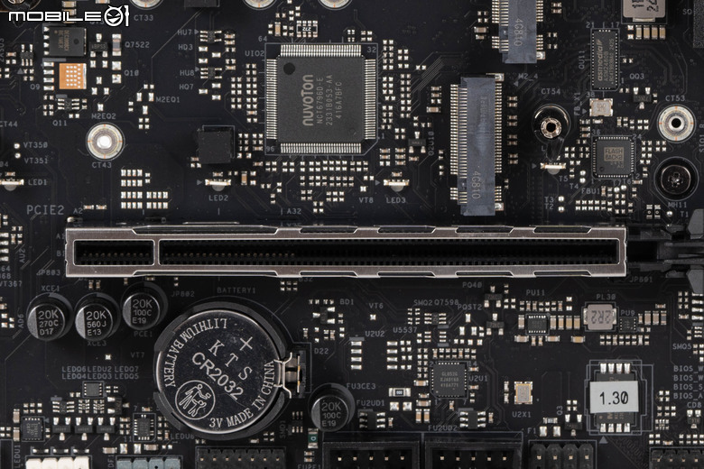 ASRock Z890 Taichi 主機板開箱實測 提供 9 組 M.2 SSD 海量插槽旗艦主板 feat. Intel 新微碼 BIOS 效能實測