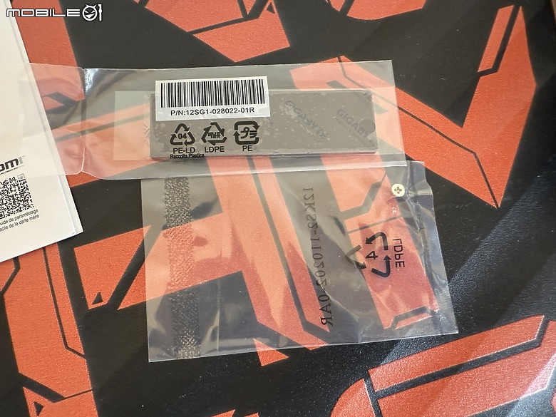 ITX/MATX 白色小海景好夥伴X870I AORUS PRO ICE 開箱