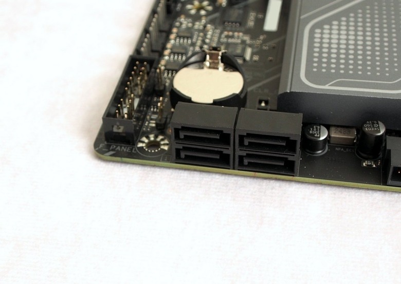 升級再出發 Gigabyte Z890 Eagle Wifi7 簡單開箱