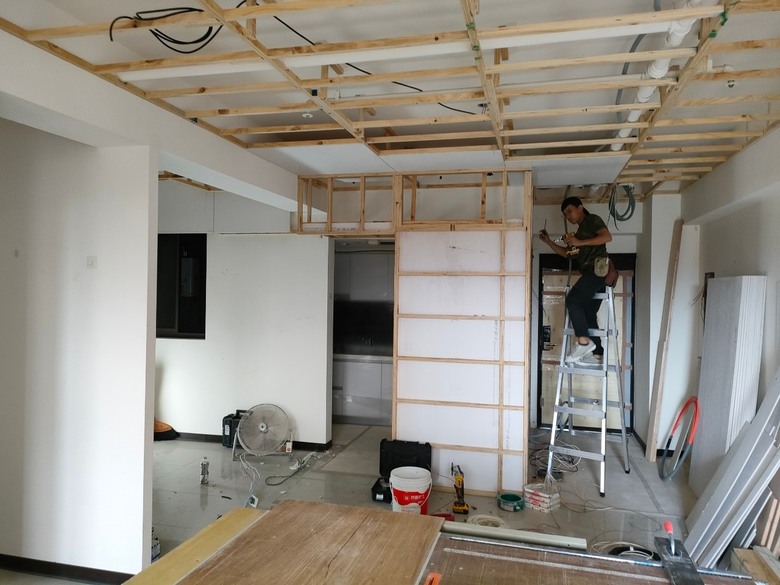 【開箱】台中 四房兩廳 用Egger板材打造海量系統家具收納