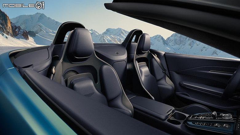 【海外新訊】Aston Martin Vantage Roadster亮相，7秒內上空、極速上看325km/h！