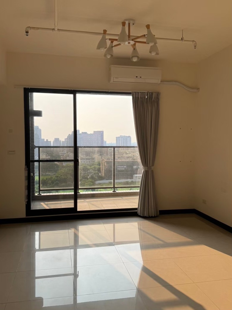 【開箱】台中 四房兩廳 用Egger板材打造海量系統家具收納