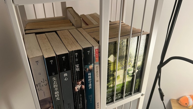 分享 從空房到書房的家具與佈置