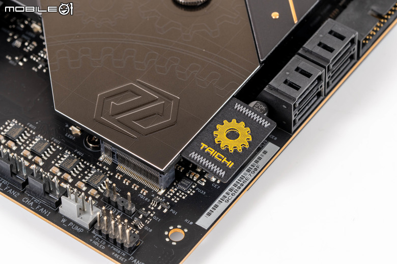 ASRock Z890 Taichi 主機板開箱實測 提供 9 組 M.2 SSD 海量插槽旗艦主板 feat. Intel 新微碼 BIOS 效能實測