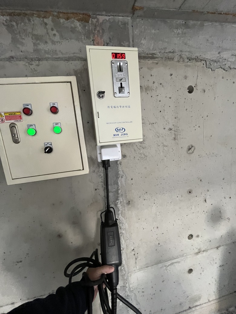 投幣式電動機車充電站”DIY”