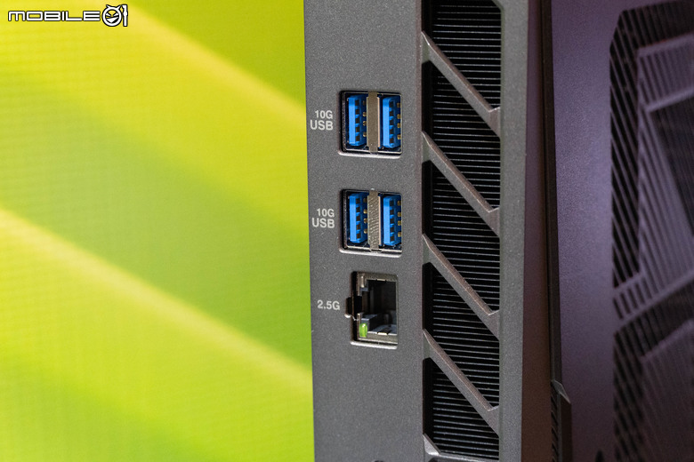 【CES2025】ROG 推出搭載 NVIDIA RTX 50 顯卡的新款 ROG NUC 迷你主機 以小空間獲得更多規格支援