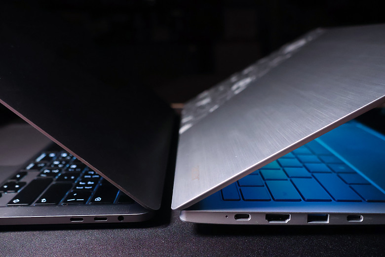 點我看大圖 不到一公斤還能裝2支SSD的商務筆電 Acer SFL14-54M-760F 開箱拆機
