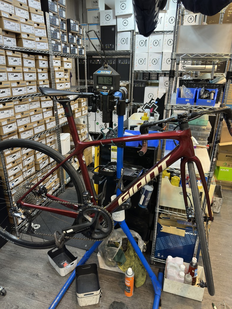 點我看大圖 組一台小時候的夢想ISP車架—GIANT TCR ADVANCED SL 星夜紅(九代TCR)