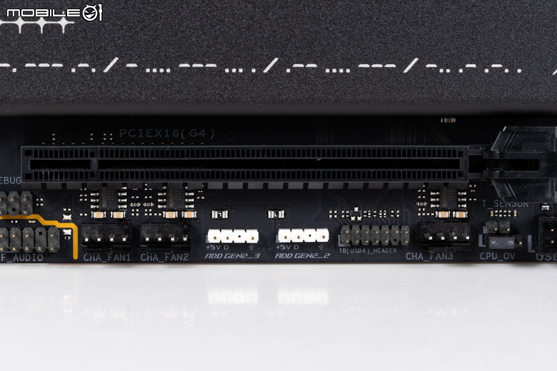 ROG STRIX B850 GAMING-F WiFI 主機板開箱實測 在主流等級提供雙 PCIe Gen 5 SSD 插槽頂規配置