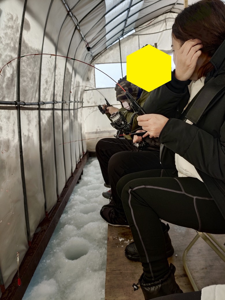 【小惡魔畫蛇添福】我們家的5天4夜日本行 - Day3 - 冰上釣魚 / 網走流冰船AURORA號 / 冰瀑季(50周年) / 層雲峽大雪飯店