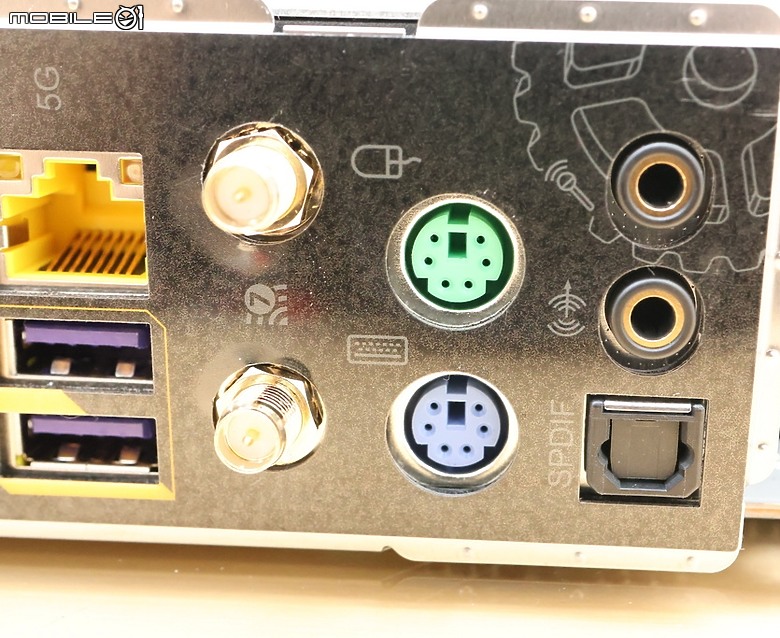 點我看大圖 10年磨一劍 OCF 回歸整併太極 ASR 華擎 Z890 Taichi OCF 開箱