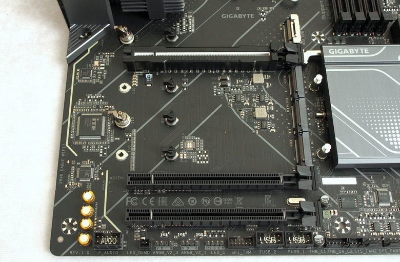 升級再出發 Gigabyte Z890 Eagle Wifi7 簡單開箱