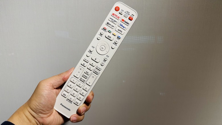 【試用心得】可移動小影院|影音娛樂好方便|Panasonic 43吋 可移動電視