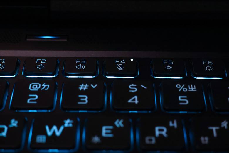 開啟宏碁信仰大門 16吋電競i9 180Hz筆電 Acer Predator Helios Neo 16 (PHN16-72-93J4) 開箱拆機