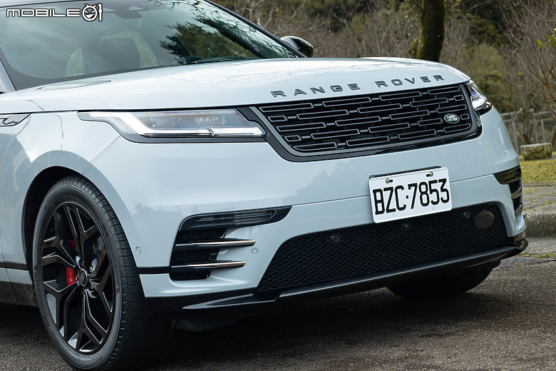 Range Rover Velar 新年式試駕|主流中的感性選擇,依舊散發與眾不同的優美身段!