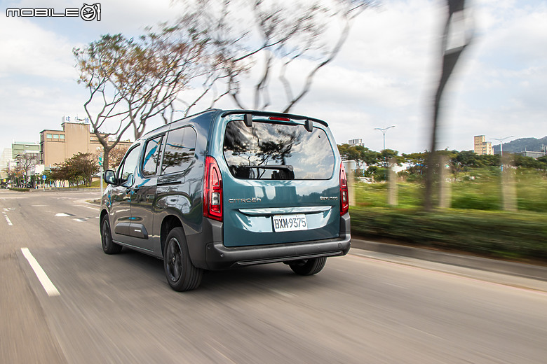 百萬級商旅明日之星的競爭!Citroen Berlingo XL vs. Ford Tourneo Connect