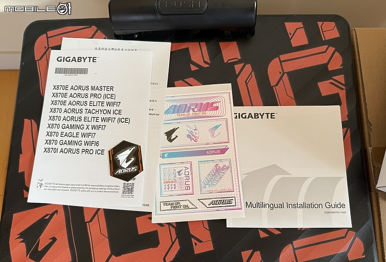 ITX/MATX 白色小海景好夥伴X870I AORUS PRO ICE 開箱