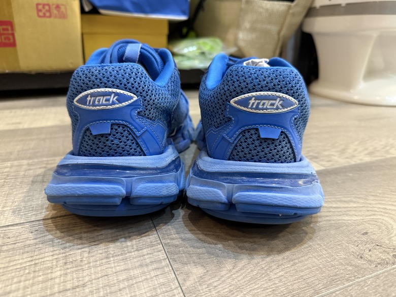 「開箱」Balenciaga track 3 藍色休閒鞋