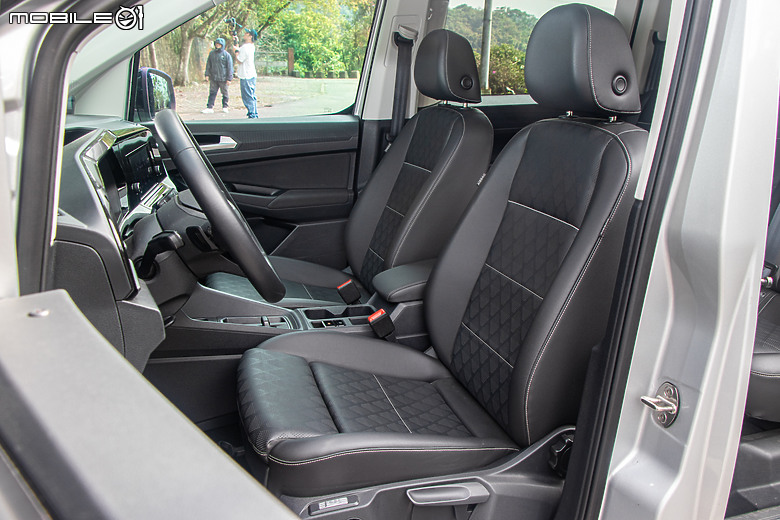 百萬級商旅明日之星的競爭！Citroen Berlingo XL vs. Ford Tourneo Connect