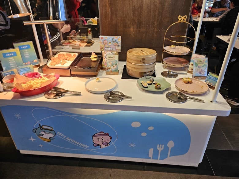 【小惡魔畫蛇添福】連兩天的回娘家大餐 - 饗食天堂 (桃園店) v.s 漢來海港 (天母Sogo店)