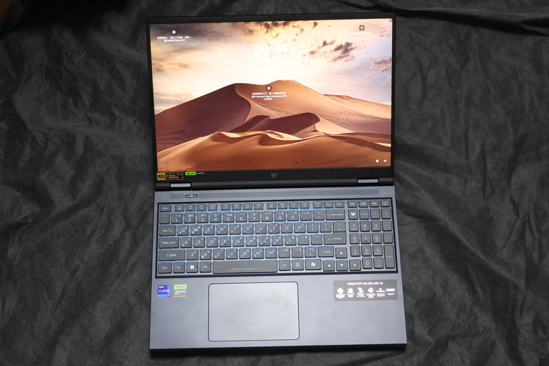 開啟宏碁信仰大門 16吋電競i9 180Hz筆電 Acer Predator Helios Neo 16 (PHN16-72-93J4) 開箱拆機