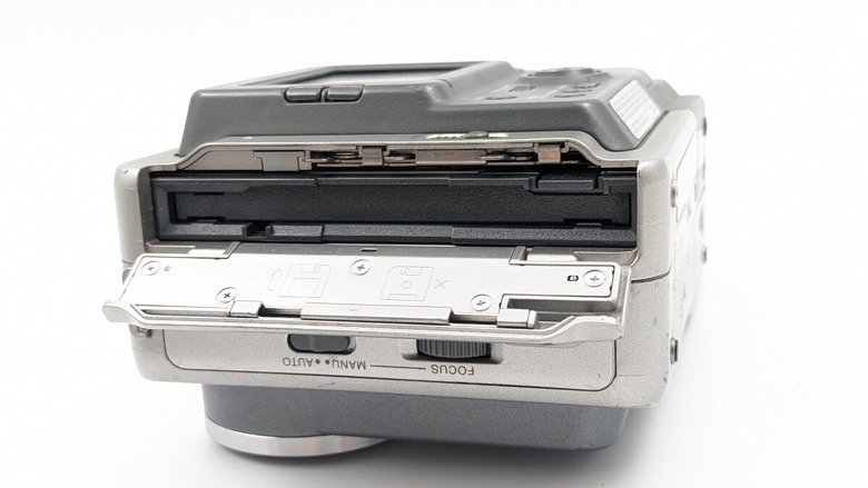 SONY 磁碟相機 . MVC-FD7 .