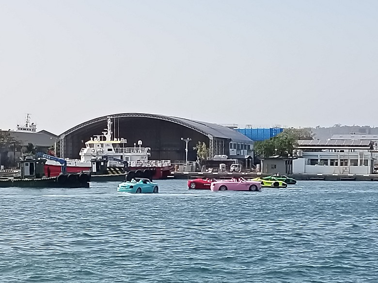 【小惡魔畫蛇添福】高雄冬日遊樂園 吉伊卡哇來囉