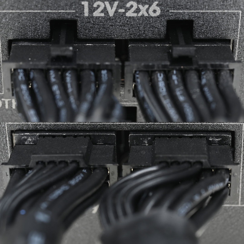FSP HYDRO PTM PRO 1650W白金全模組化電源開箱