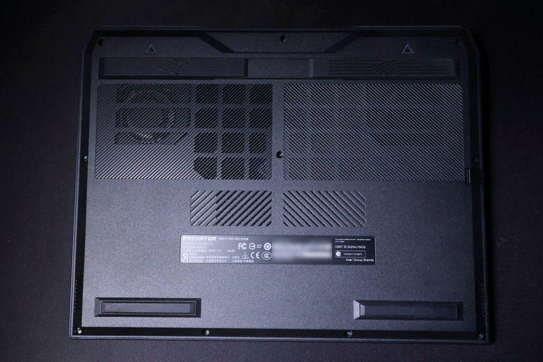 開啟宏碁信仰大門 16吋電競i9 180Hz筆電 Acer Predator Helios Neo 16 (PHN16-72-93J4) 開箱拆機