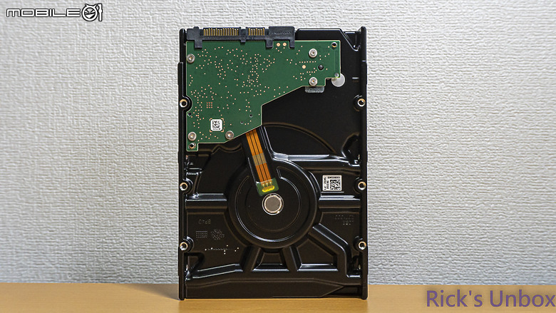 【開箱】那嘶狼更新小升級 | SEAGATE IronWolf PRO 8TB（ST8000NT001）