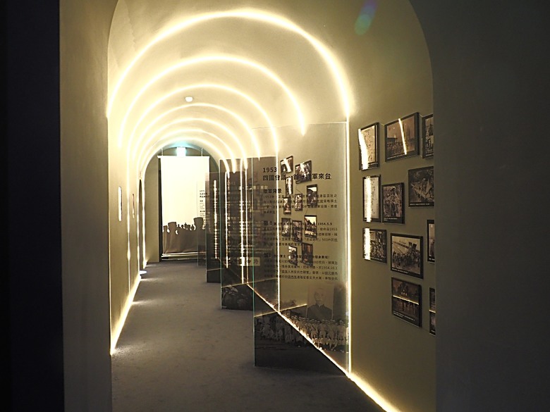 忠貞新村文化園區、異域故事館、太武新村眷村文化園區、中原文創園區、中庄吊橋與大漢溪山豬湖生態親水園區,吃吃喝喝之阿嬌米干與久留米日式咖哩 — 寒流來襲之中壢大溪一日遊