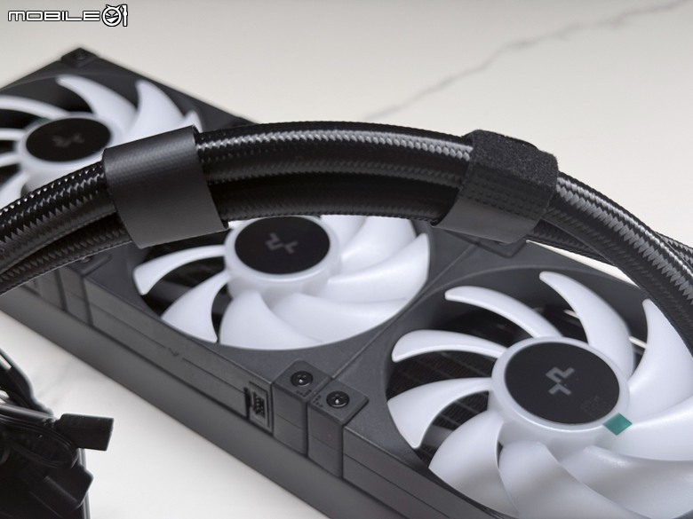 時時監控!九州風神 LQ360 帶監控螢幕水冷