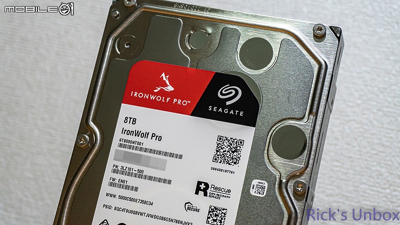 【開箱】那嘶狼更新小升級 | SEAGATE IronWolf PRO 8TB（ST8000NT001）