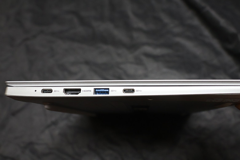 點我看大圖 不到一公斤還能裝2支SSD的商務筆電 Acer SFL14-54M-760F 開箱拆機