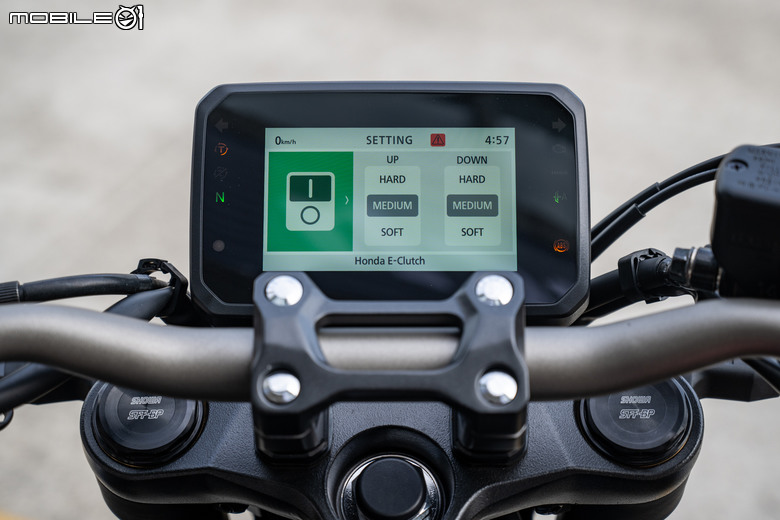 HONDA CB650R、CBR650 E-Clutch 試駕｜想熄火都難！打破操作藩籬，普及騎乘樂趣！