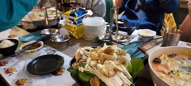 除夕夜之年夜飯【小惡魔畫蛇添福】