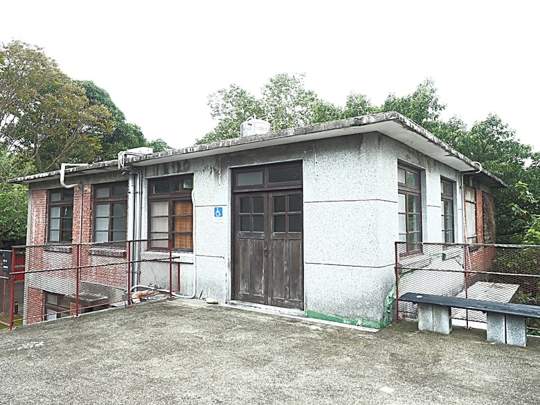 忠貞新村文化園區、異域故事館、太武新村眷村文化園區、中原文創園區、中庄吊橋與大漢溪山豬湖生態親水園區,吃吃喝喝之阿嬌米干與久留米日式咖哩 — 寒流來襲之中壢大溪一日遊
