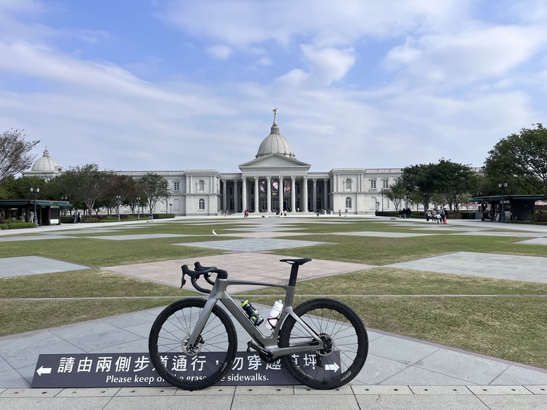 奇美博物館（旗哥牛肉湯、戰鬥機起飛藝術圖、晉祥橋）