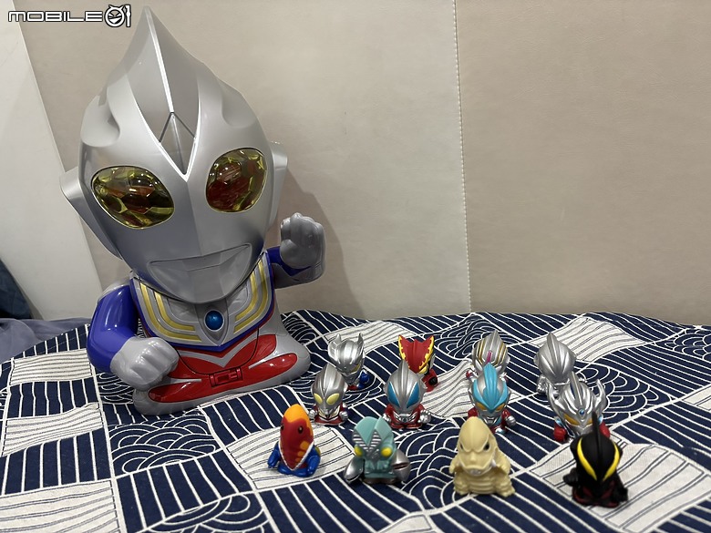 【小惡魔畫蛇添福】超人力霸王超人迷尖叫！7-11超人力霸王扭蛋機：一扭開啟童年夢想